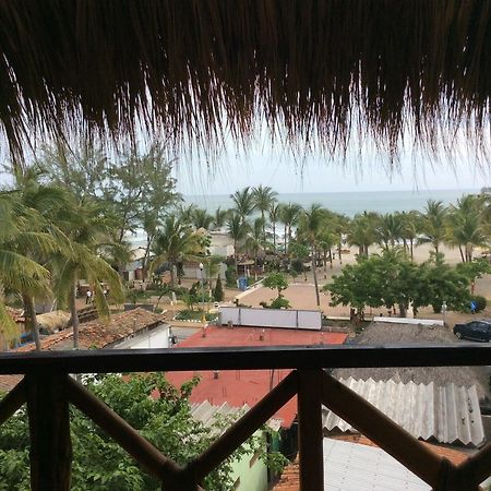 פוארטו אסקונדידו Hotel Buena Vista מראה חיצוני תמונה