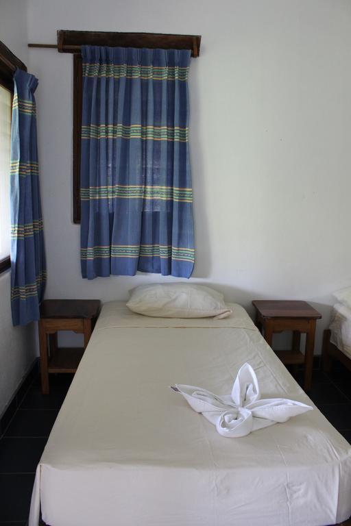 פוארטו אסקונדידו Hotel Buena Vista חדר תמונה