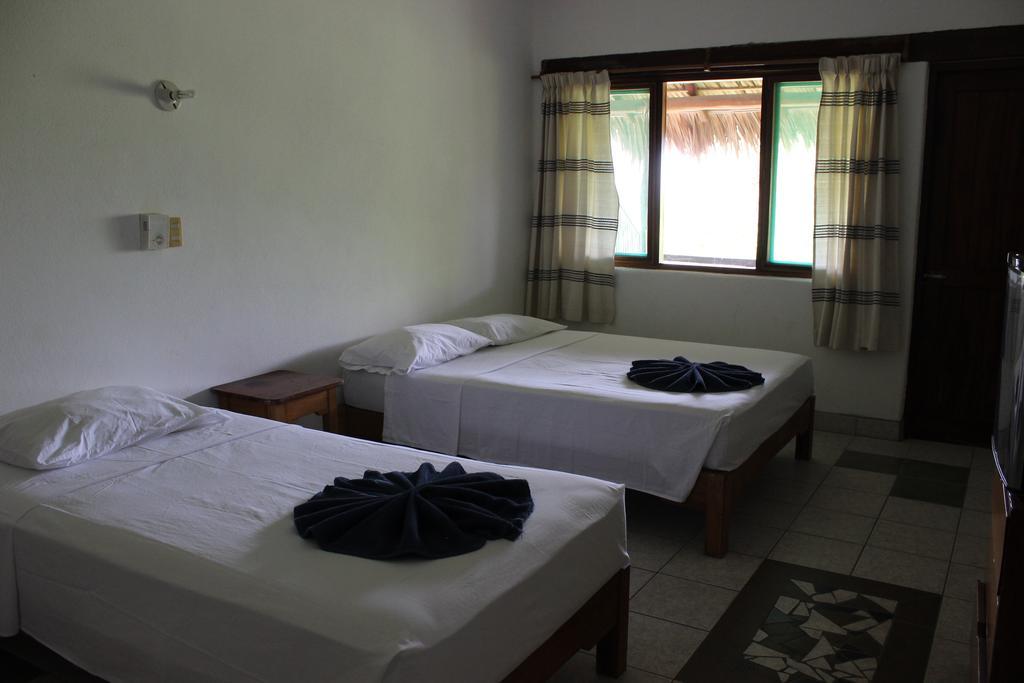 פוארטו אסקונדידו Hotel Buena Vista חדר תמונה