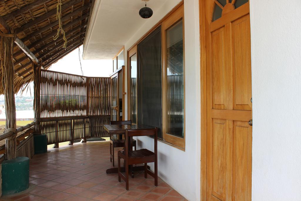 פוארטו אסקונדידו Hotel Buena Vista חדר תמונה