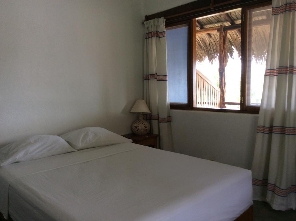 פוארטו אסקונדידו Hotel Buena Vista מראה חיצוני תמונה